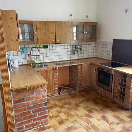 3 Monteur Nähe Europa Universität Apartment